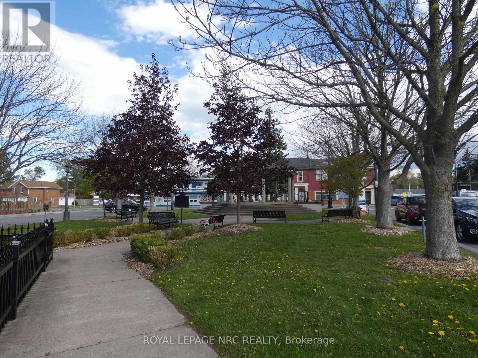 8190-94 Cummington Square W Property Photo 4