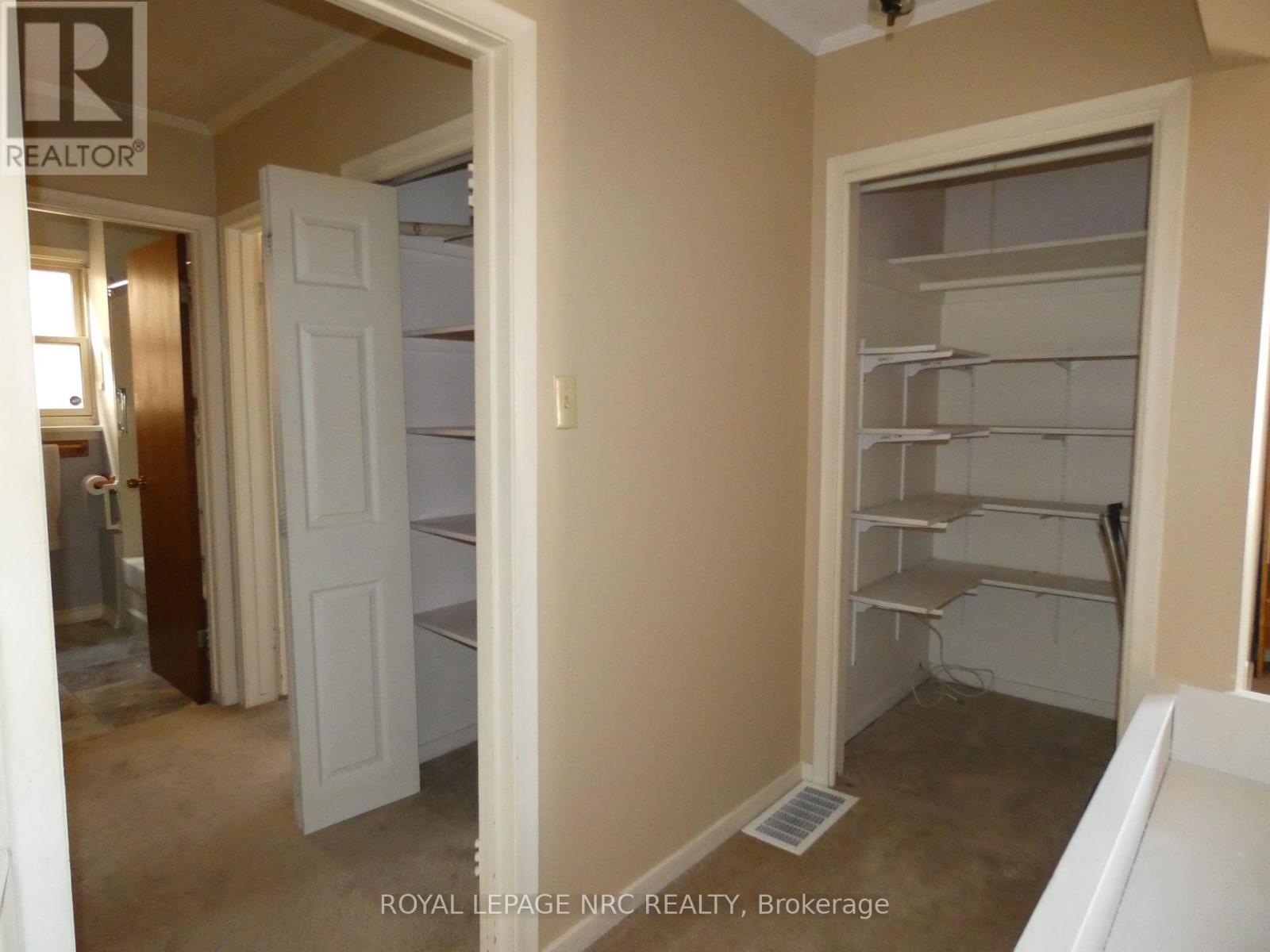 8190-94 Cummington Square W Property Photo 17