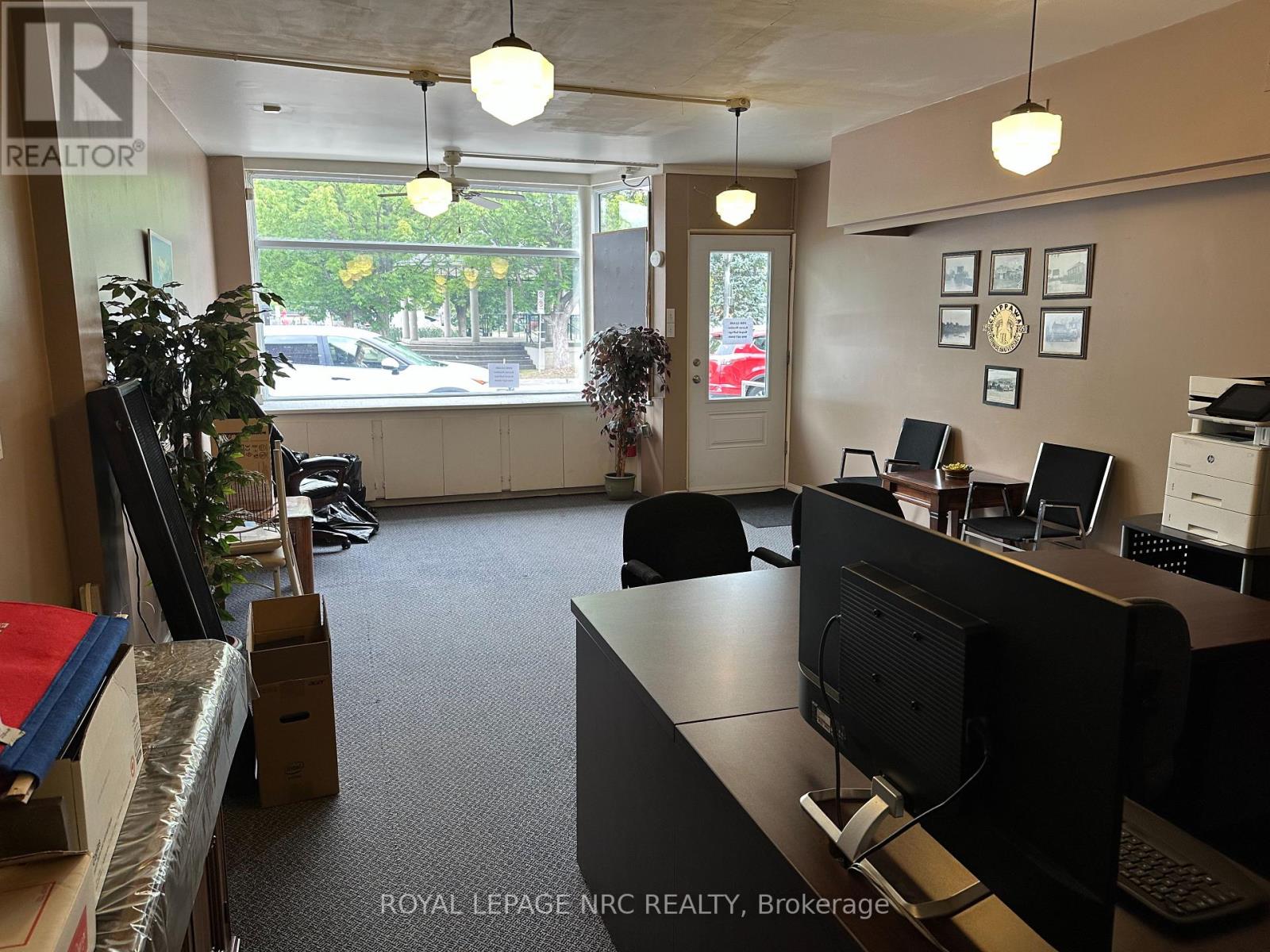 8190-94 Cummington Square W Property Photo 20