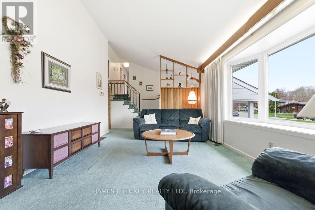 250 Thomas Street Property Photo 10