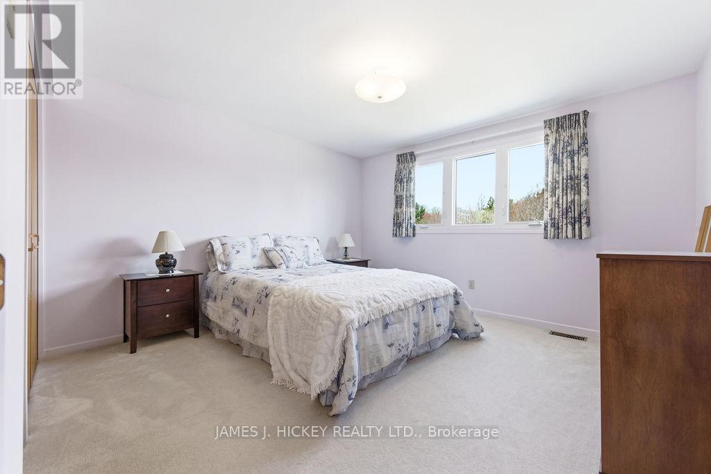 250 Thomas Street Property Photo 32