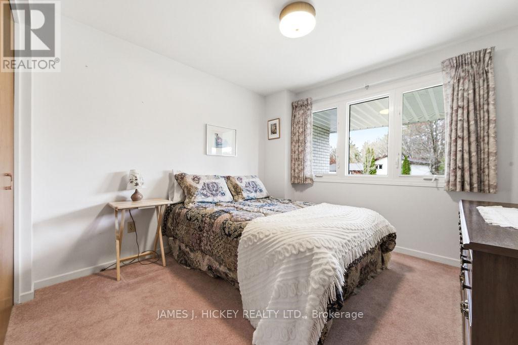 250 Thomas Street Property Photo 37