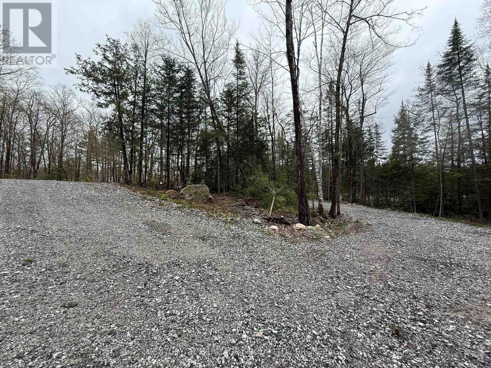 35 Maple View Court Property Photo 9