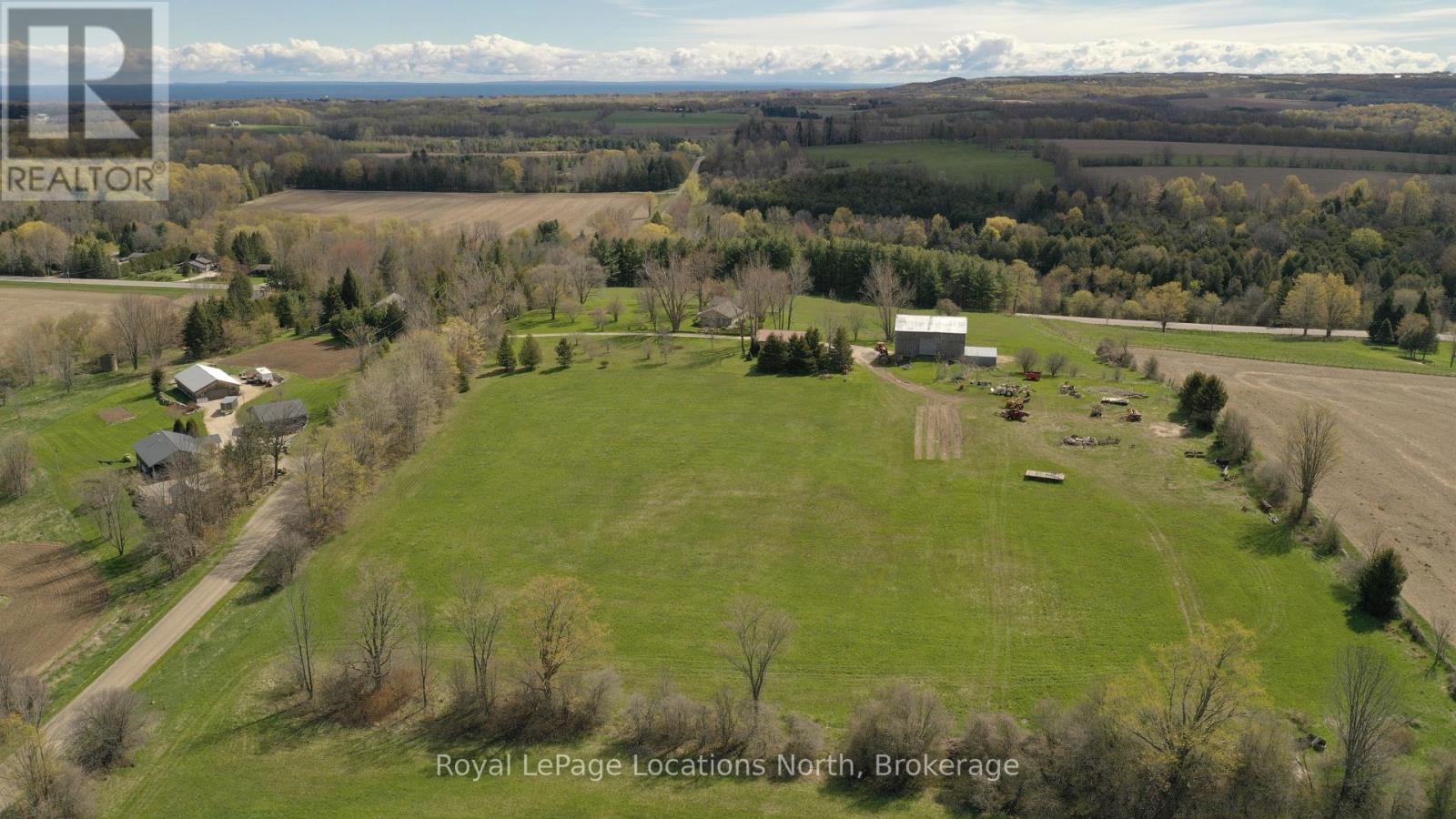 125552 13 Side Road Property Photo 8