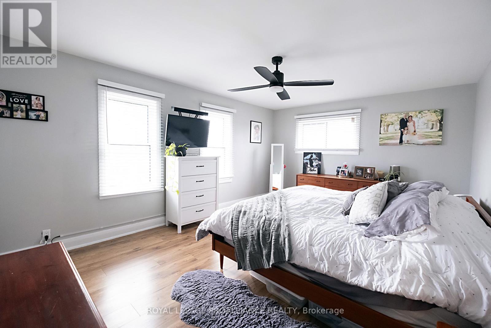 306 Dundas Street W Property Photo 25