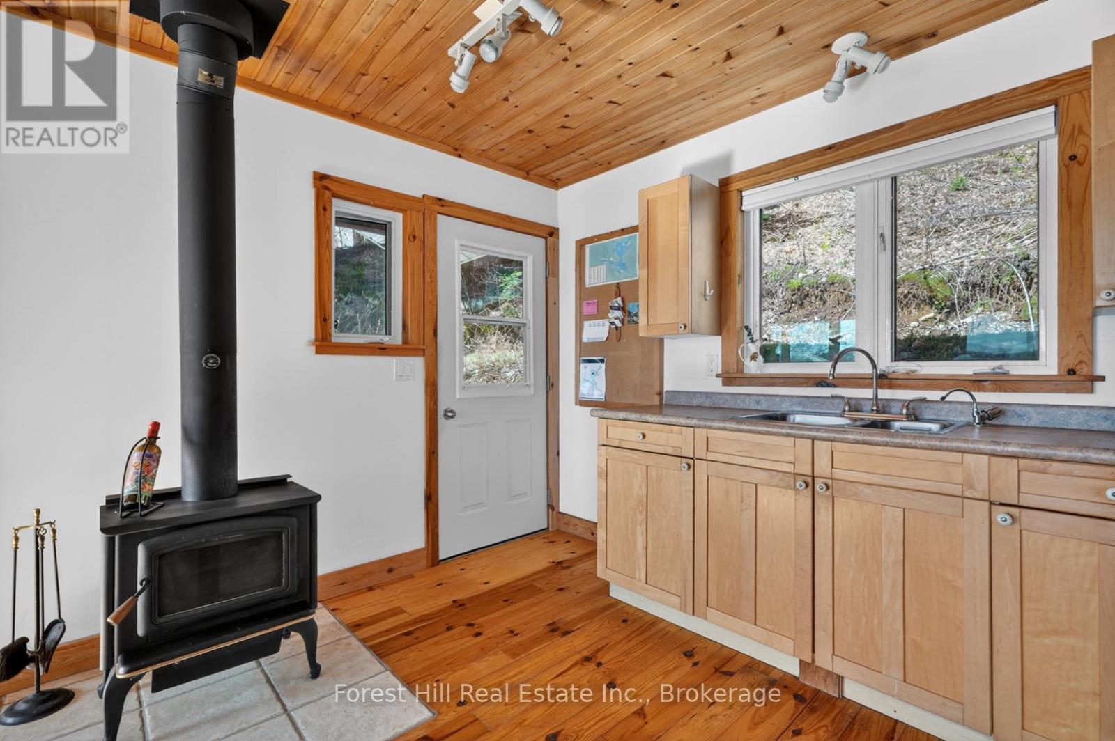 10835 Raven Lake West Shore Township Property Photo 32