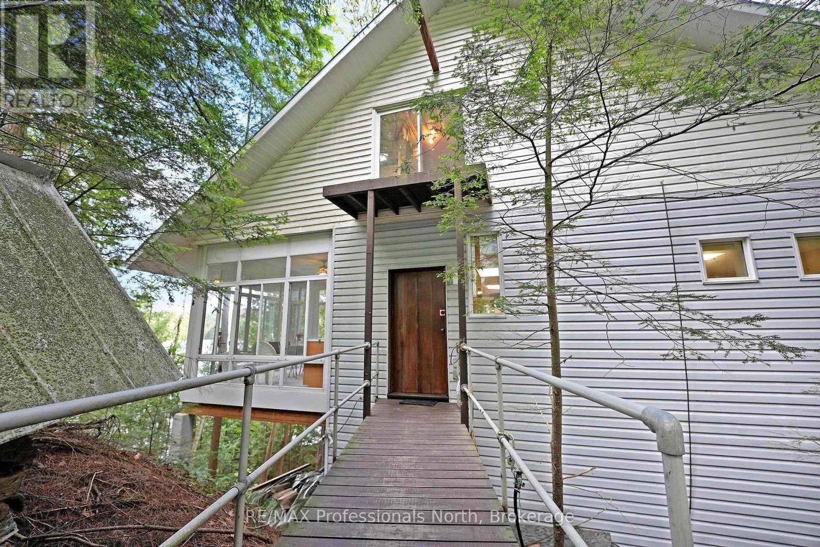 20871 Highway 35 Property Photo 3