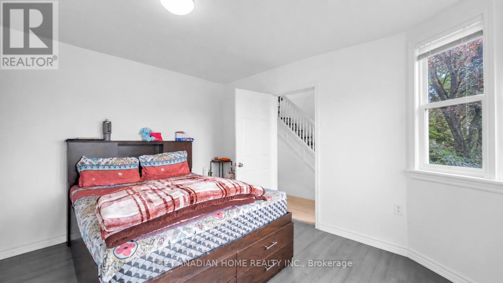 87 West 5th Street Property Photo 11