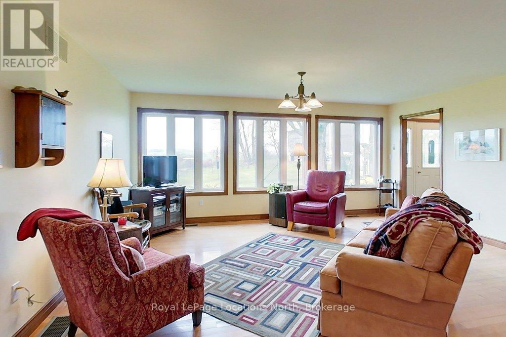 125552 13 Side Road Property Photo 29