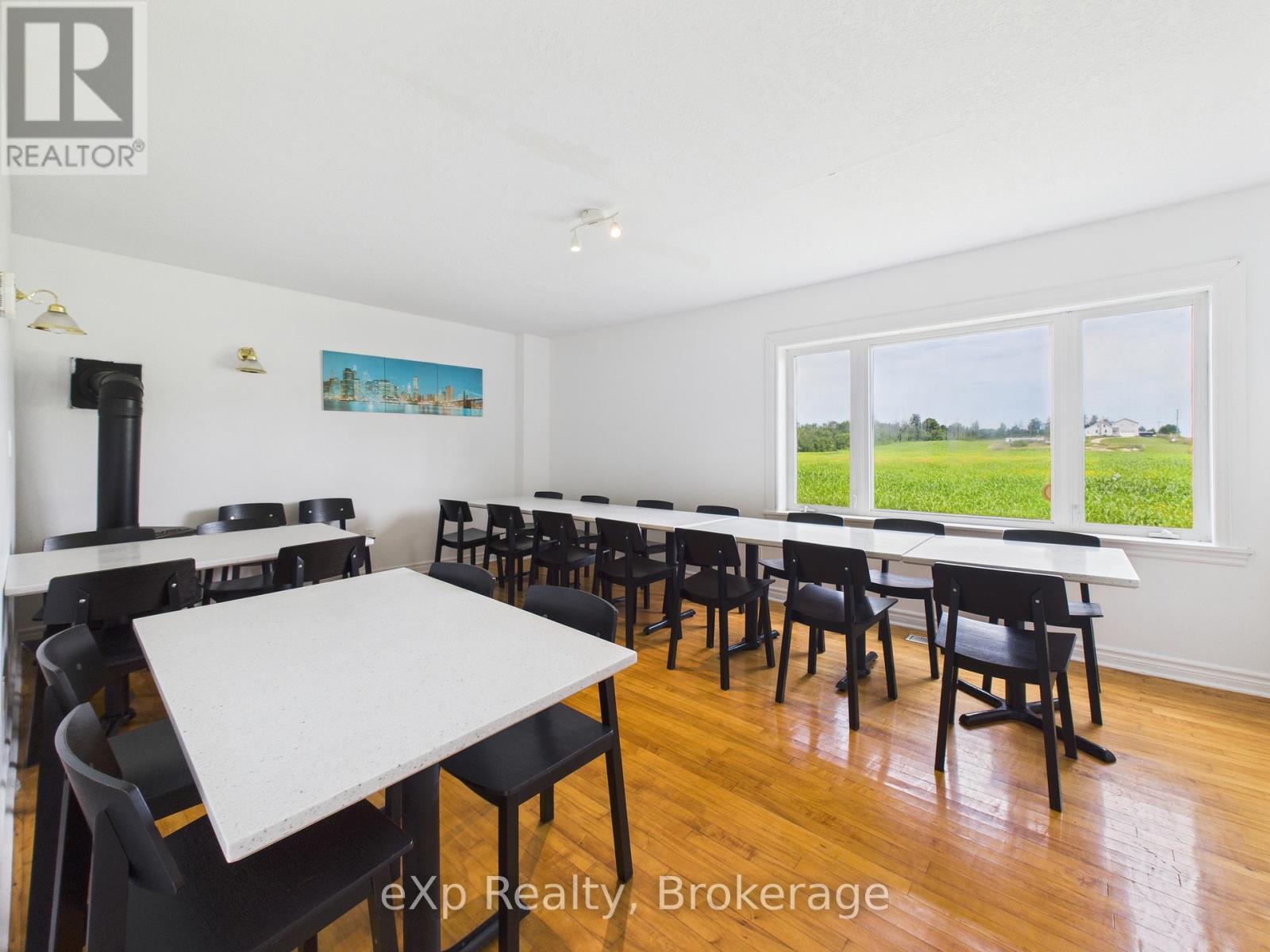 315194 Highway 6 Property Photo 12
