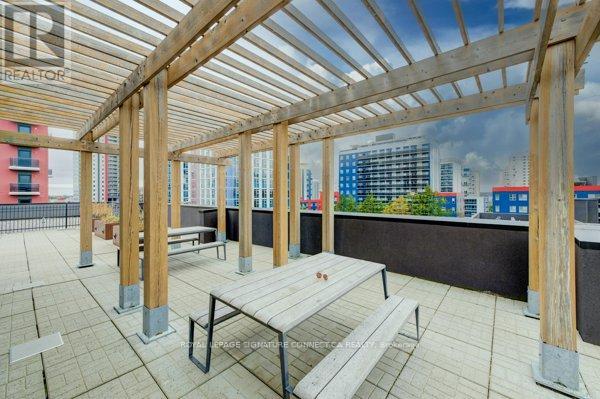 203 - 250 Albert Street Property Photo 9
