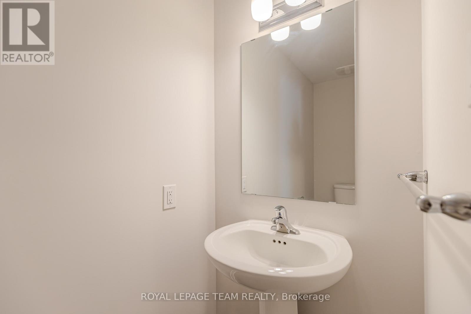 608 Enclave Lane Property Photo 10