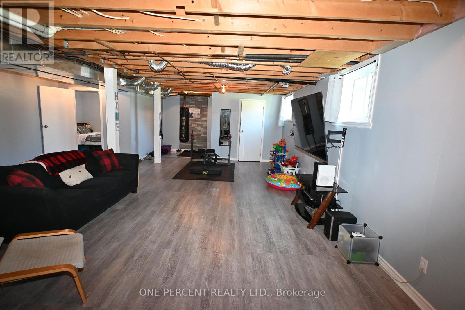 2010 Rue Du Parc Street W Property Photo 13