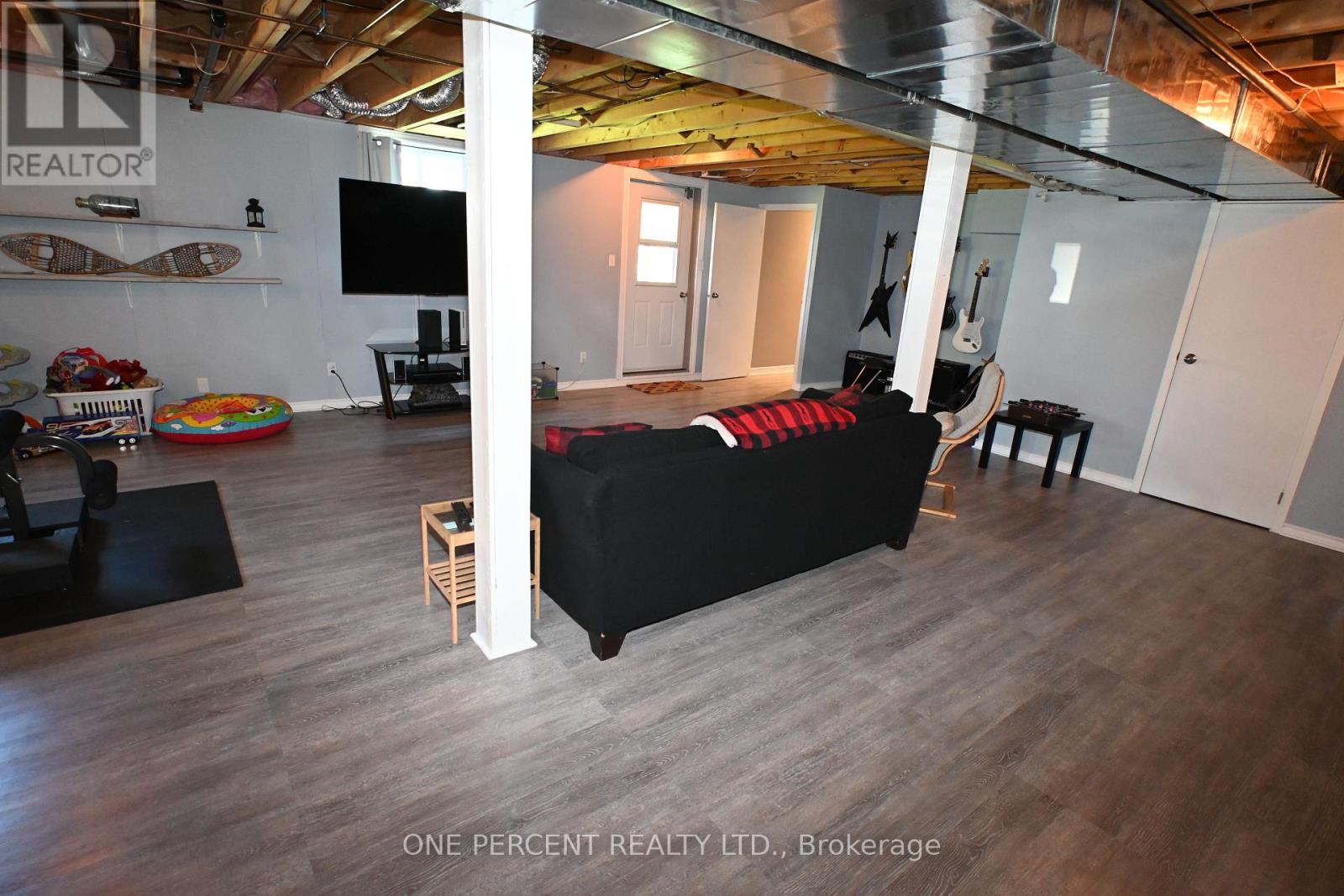 2010 Rue Du Parc Street W Property Photo 14