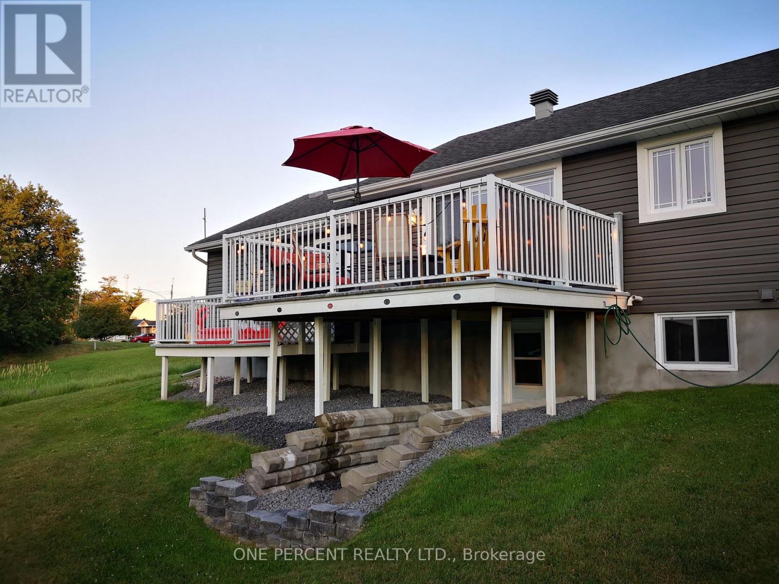 2010 Rue Du Parc Street W Property Photo 22