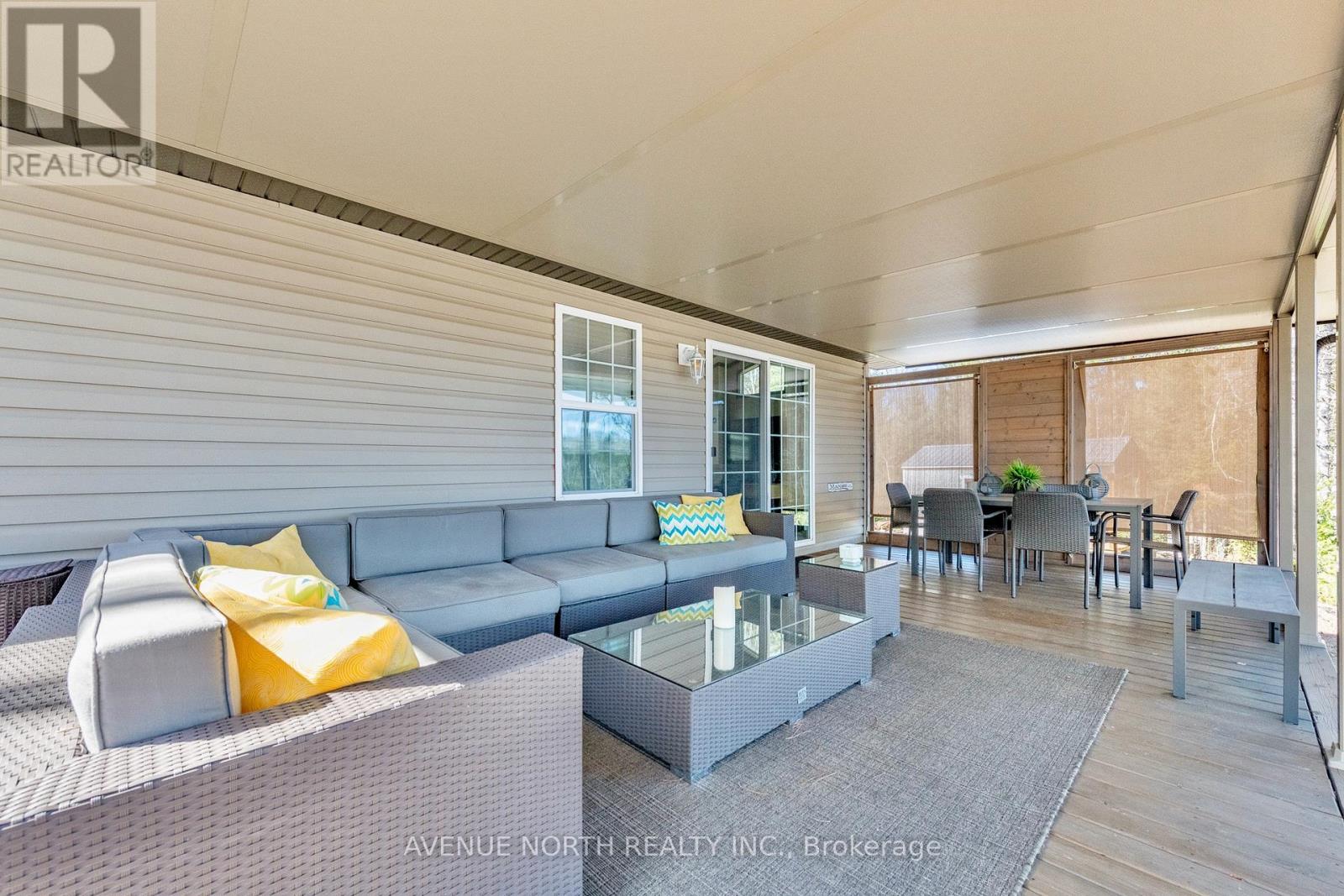 #h23 - 240 Pinewood Park Road Property Photo 7