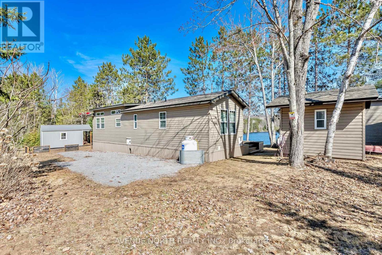 #h23 - 240 Pinewood Park Road Property Photo 11
