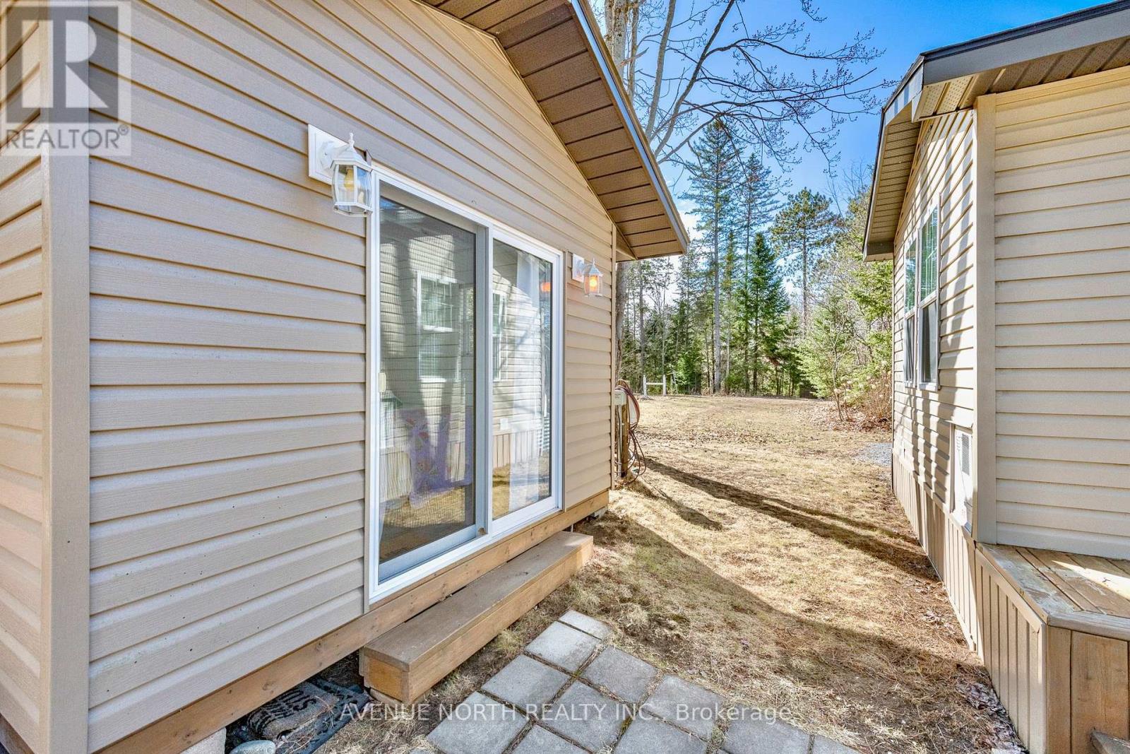 #h23 - 240 Pinewood Park Road Property Photo 13