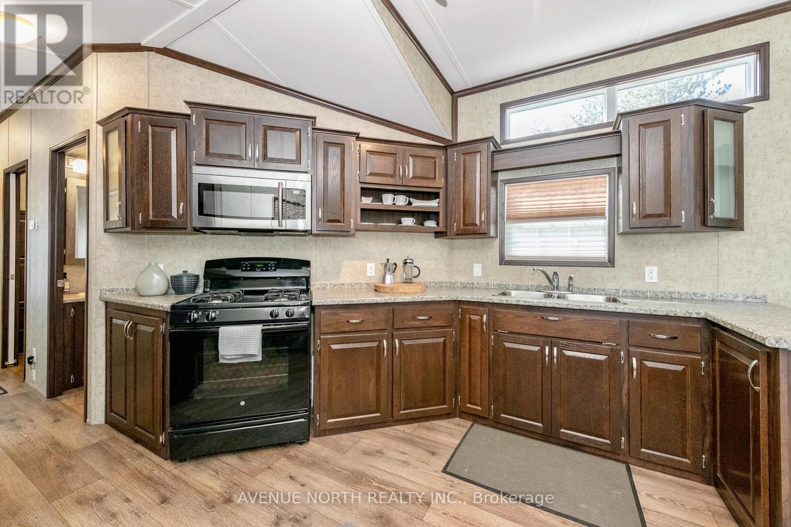 #h23 - 240 Pinewood Park Road Property Photo 21