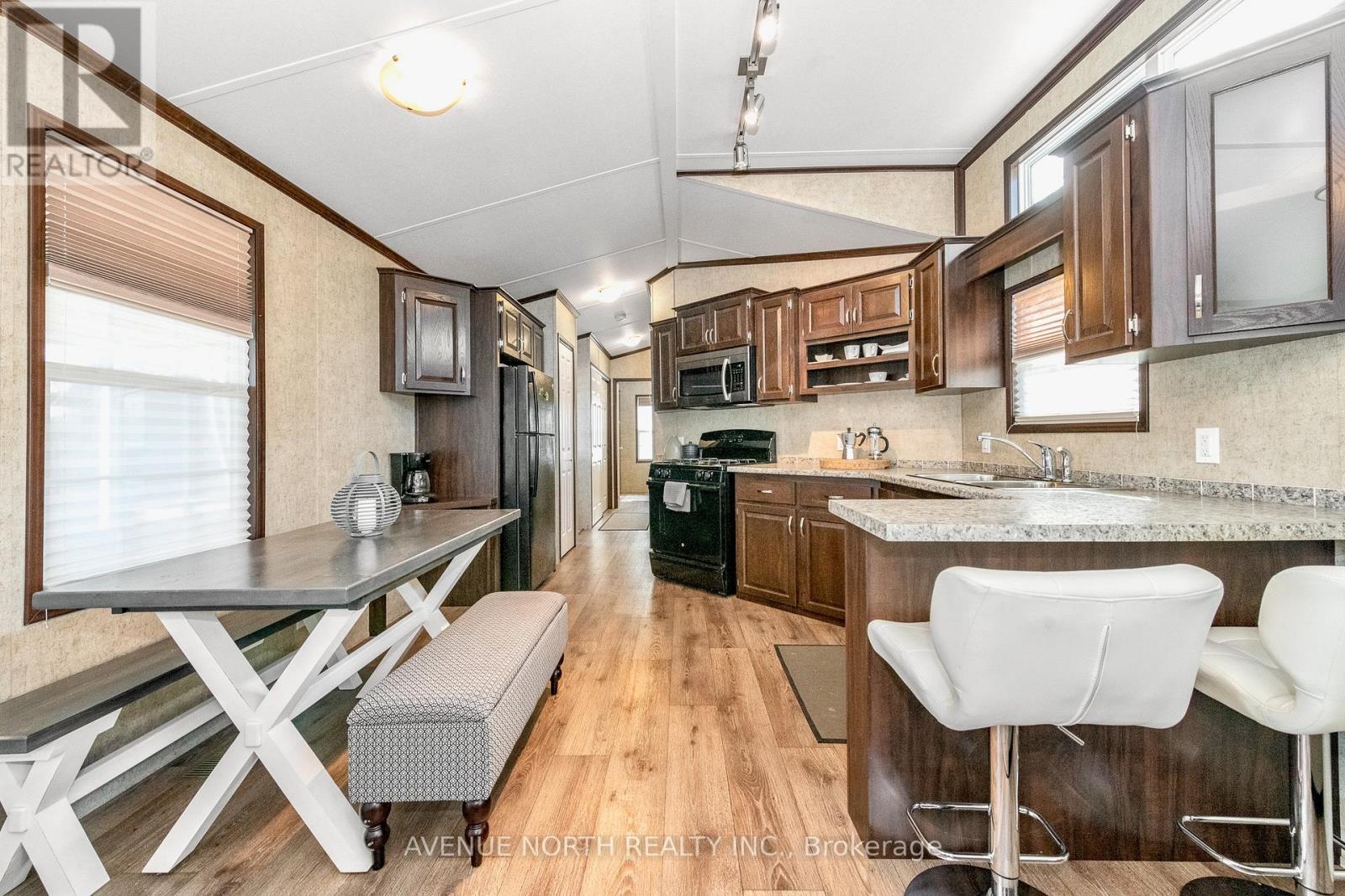 #h23 - 240 Pinewood Park Road Property Photo 24