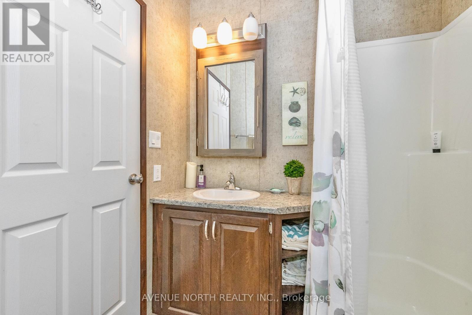 #h23 - 240 Pinewood Park Road Property Photo 37