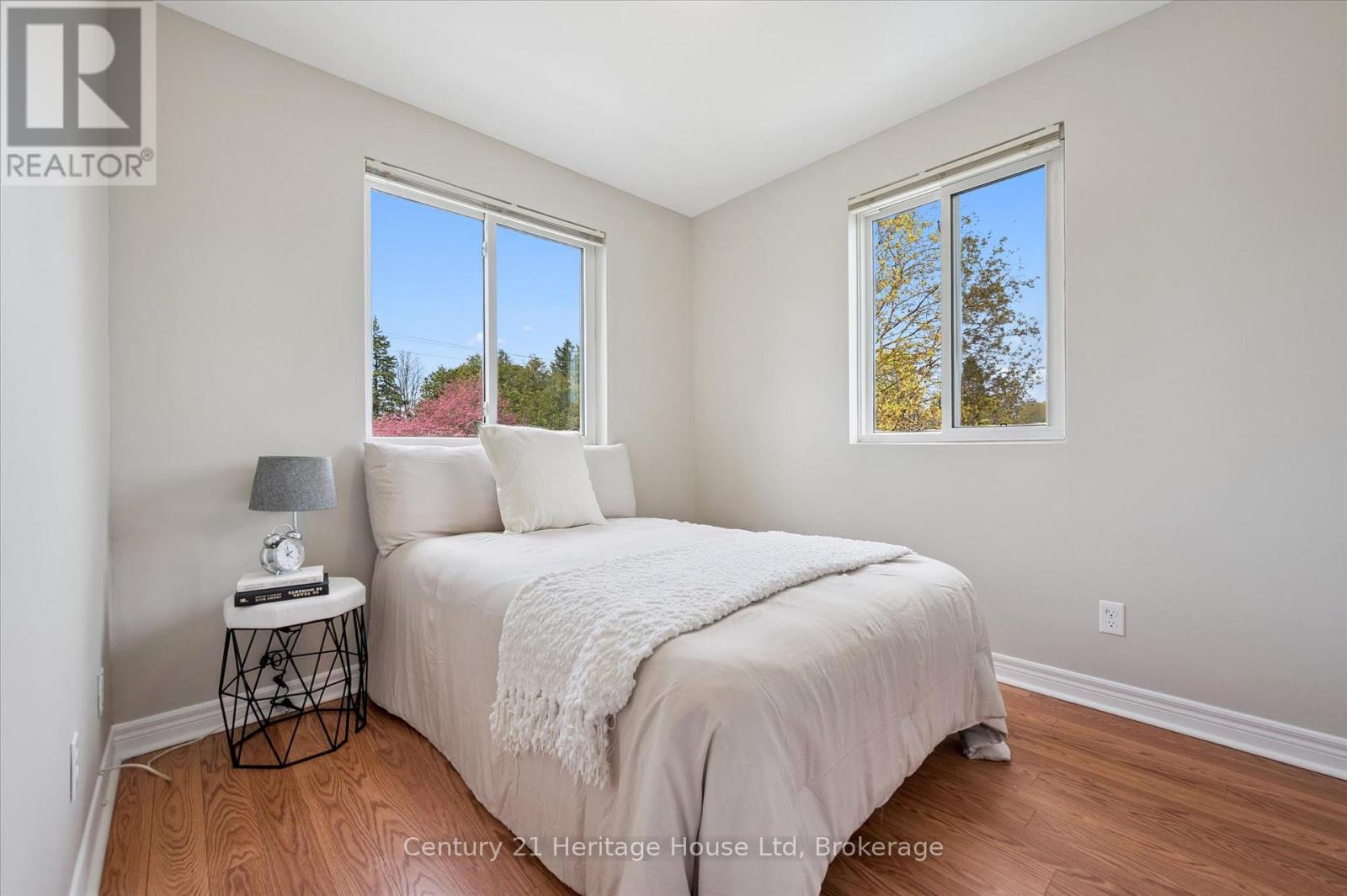 126 Forfar Street E Property Photo 22