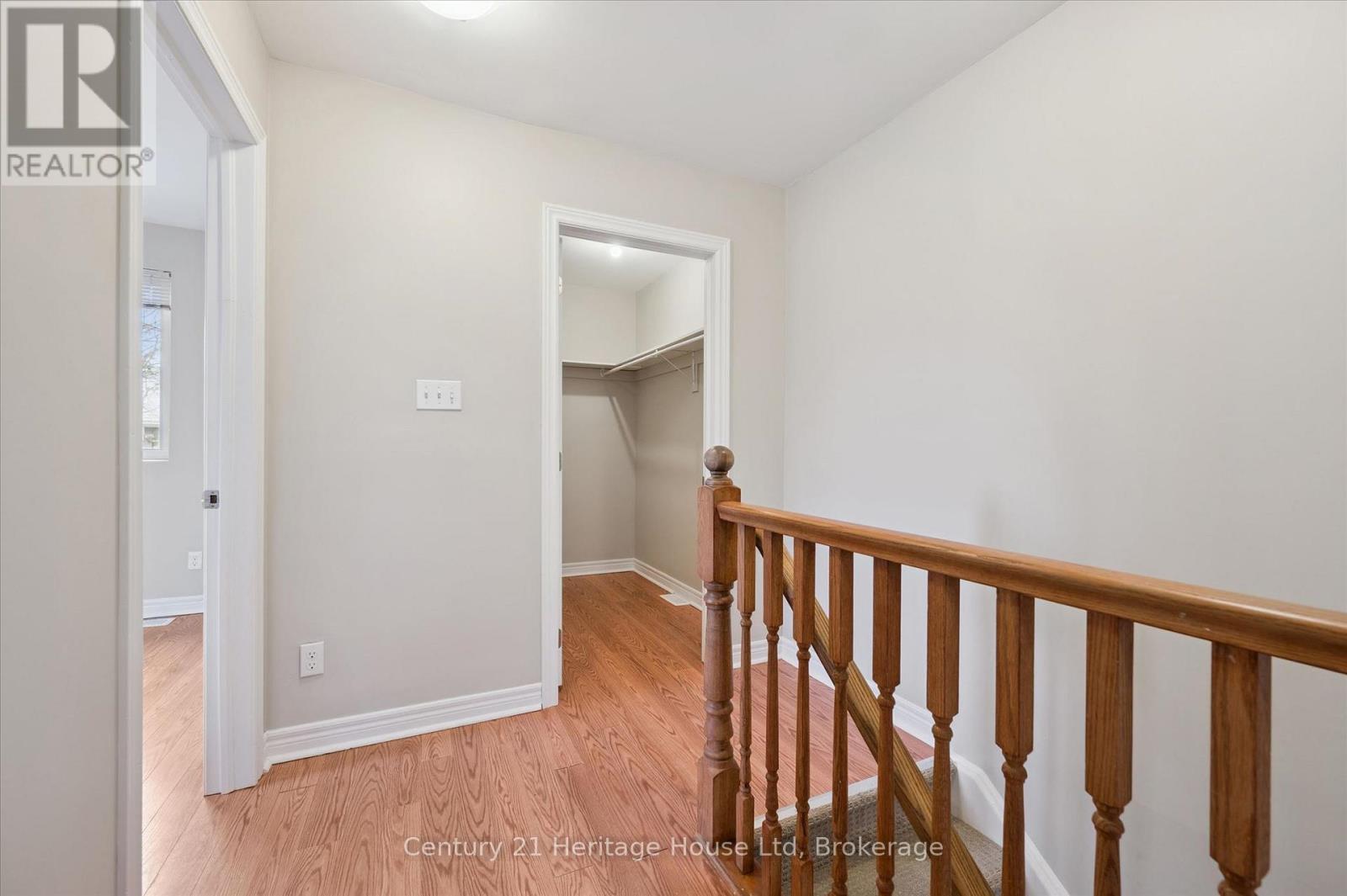 126 Forfar Street E Property Photo 26