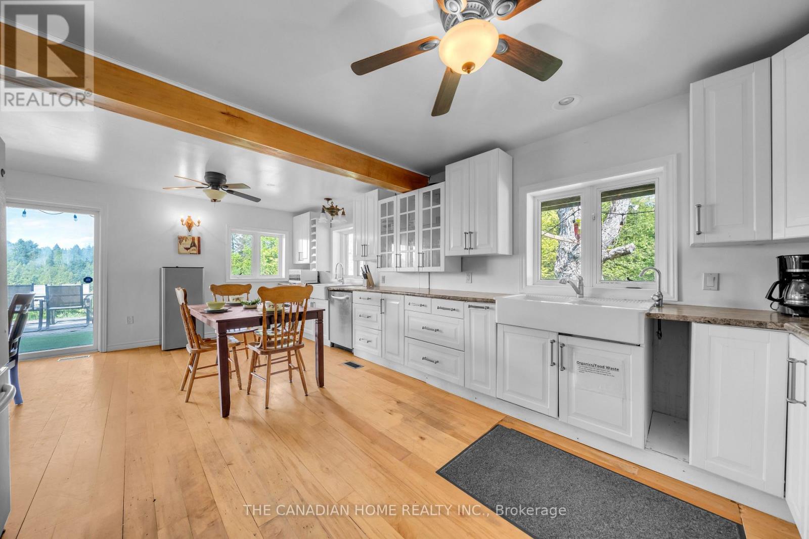 5451 Arden Road Property Photo 9