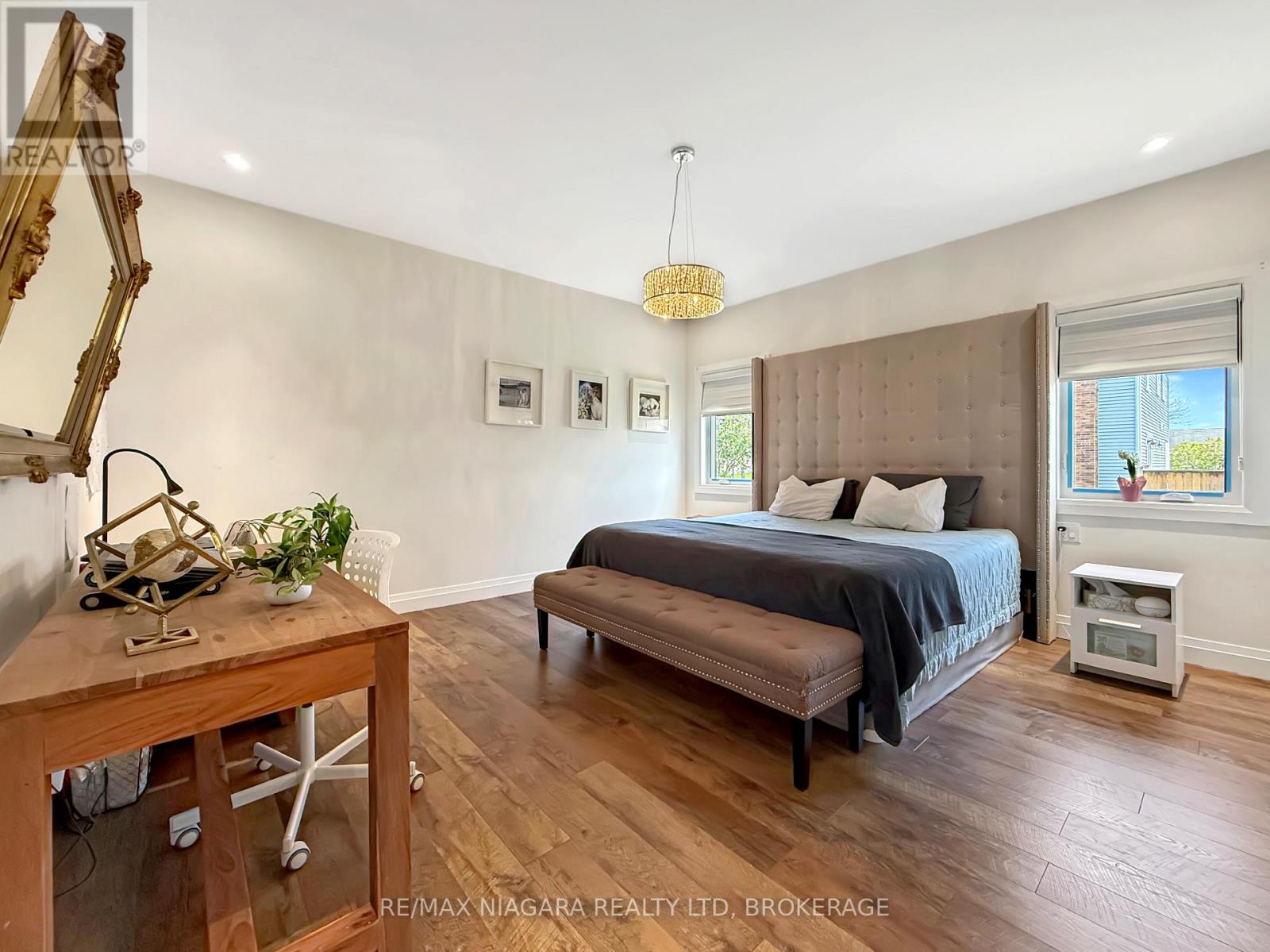 8 Adelaide Street Property Photo 20