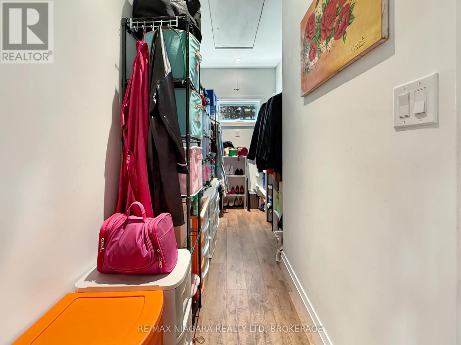 8 Adelaide Street Property Photo 23