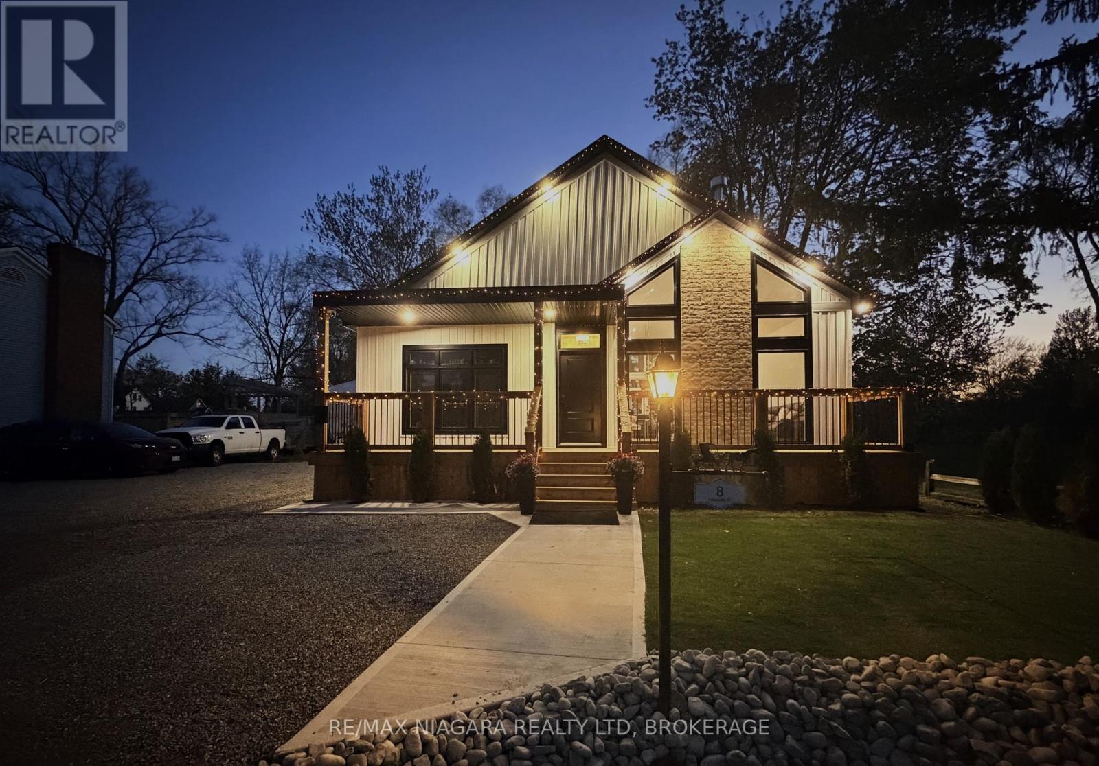 8 Adelaide Street Property Photo 42