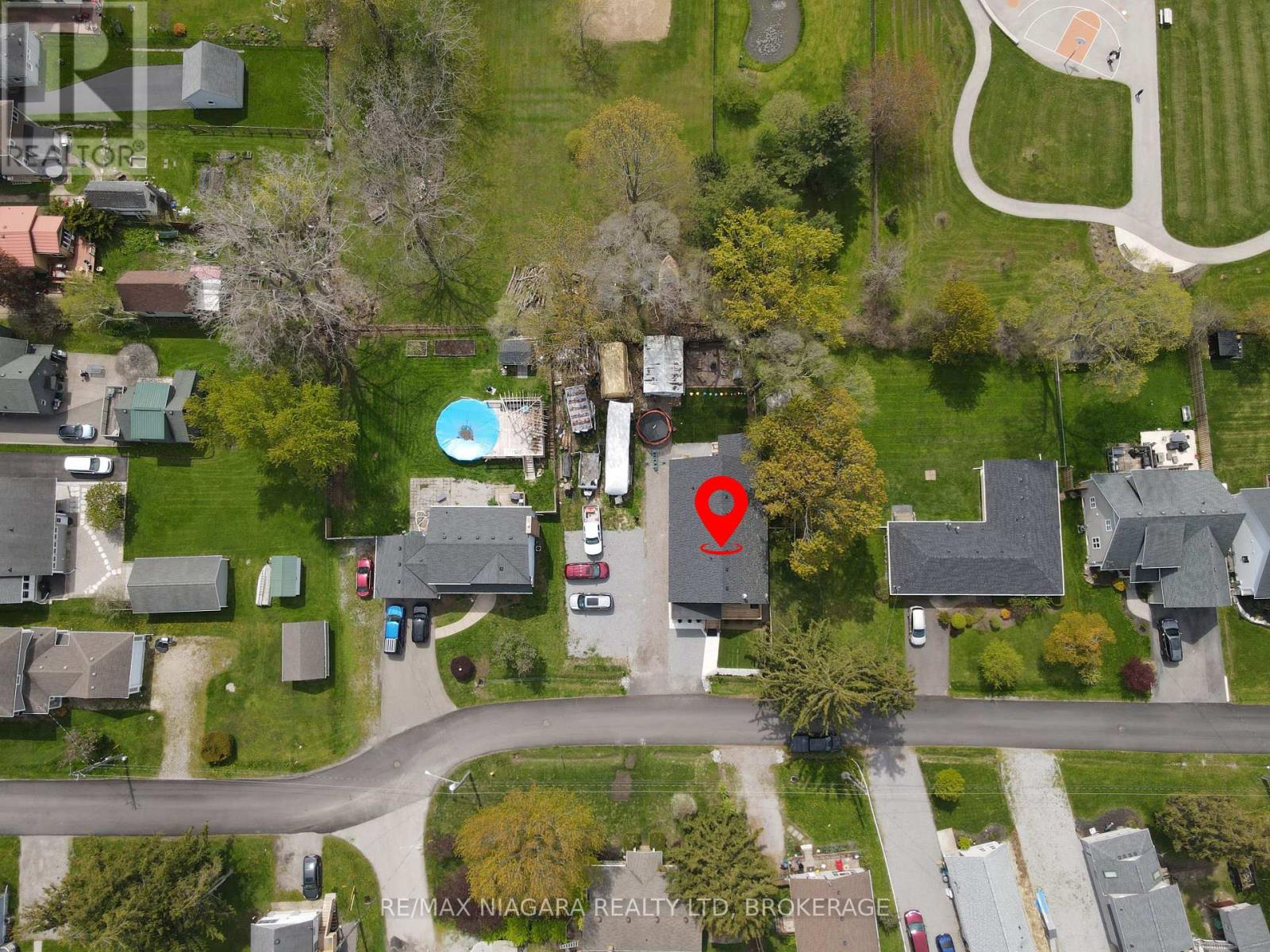 8 Adelaide Street Property Photo 44