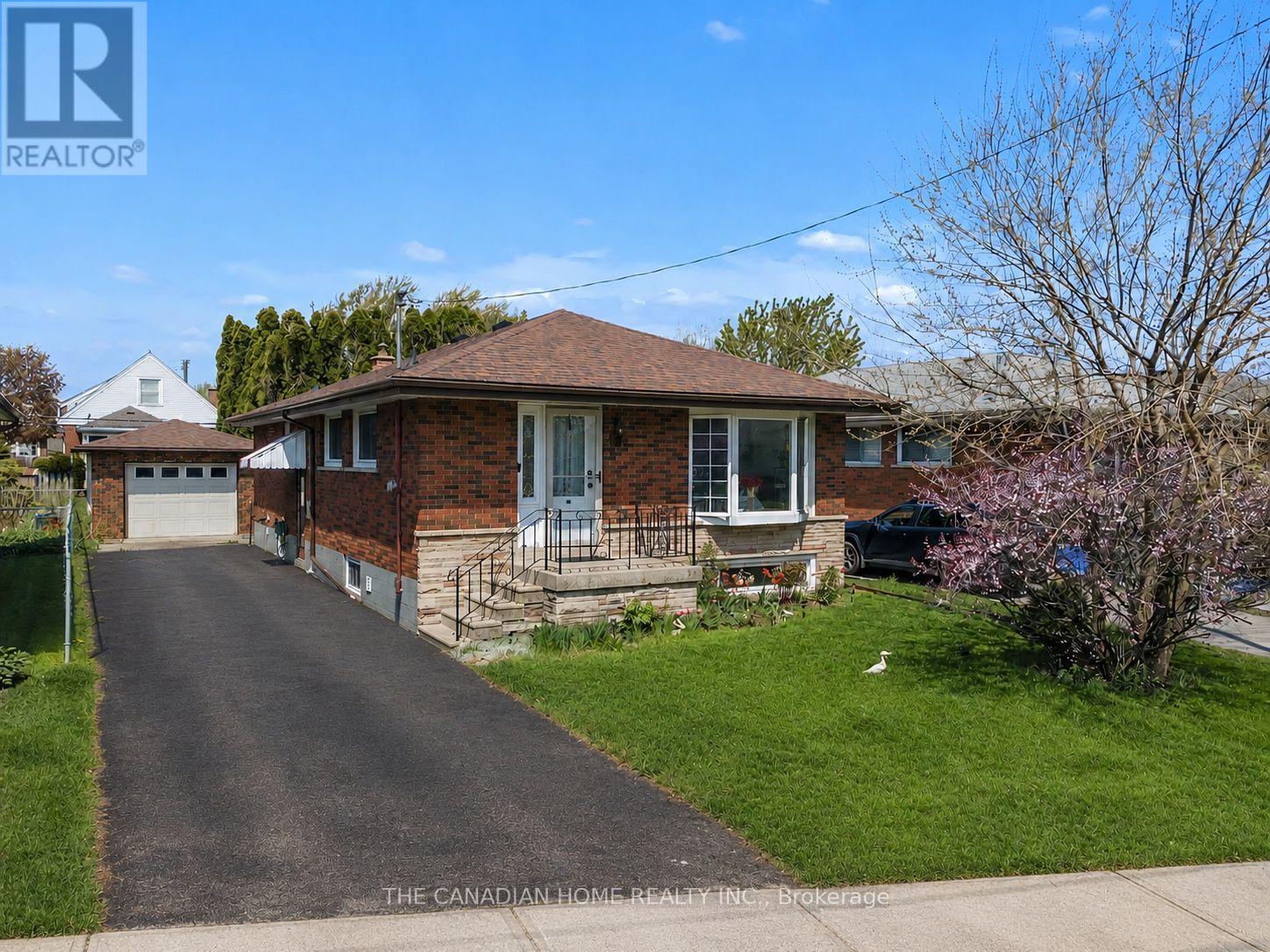 196 Tuxedo Avenue Property Photo 1