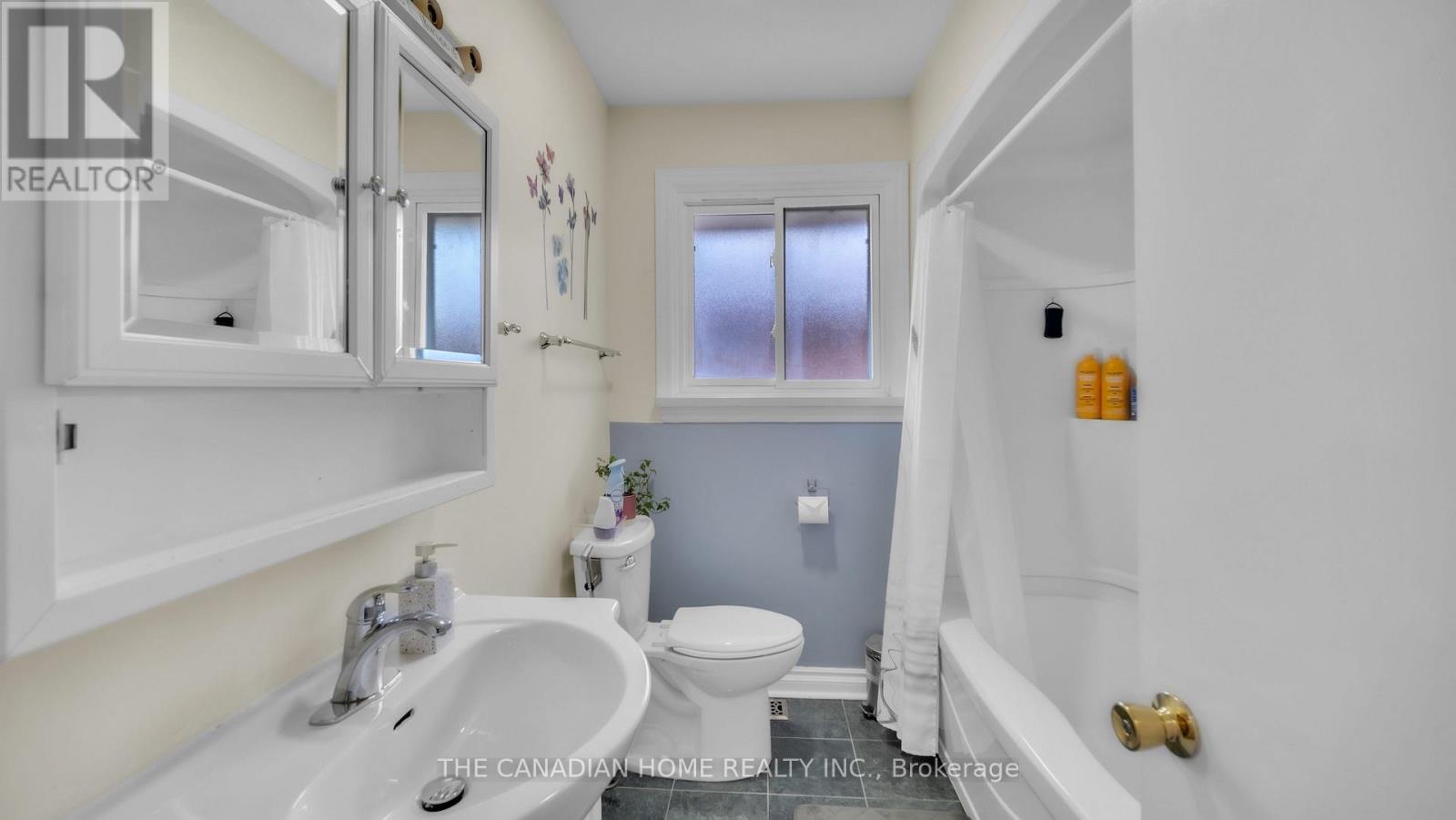 196 Tuxedo Avenue Property Photo 10
