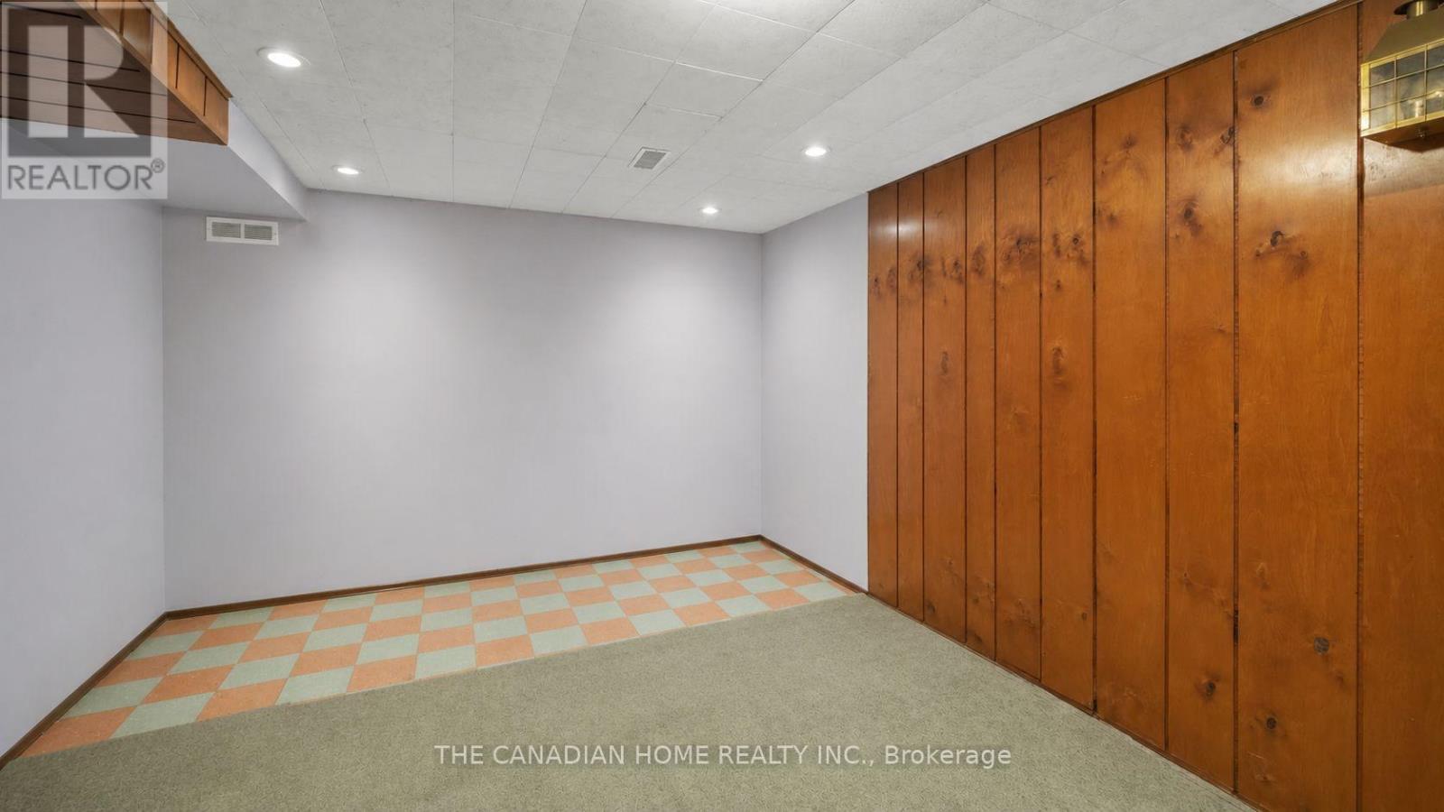 196 Tuxedo Avenue Property Photo 15