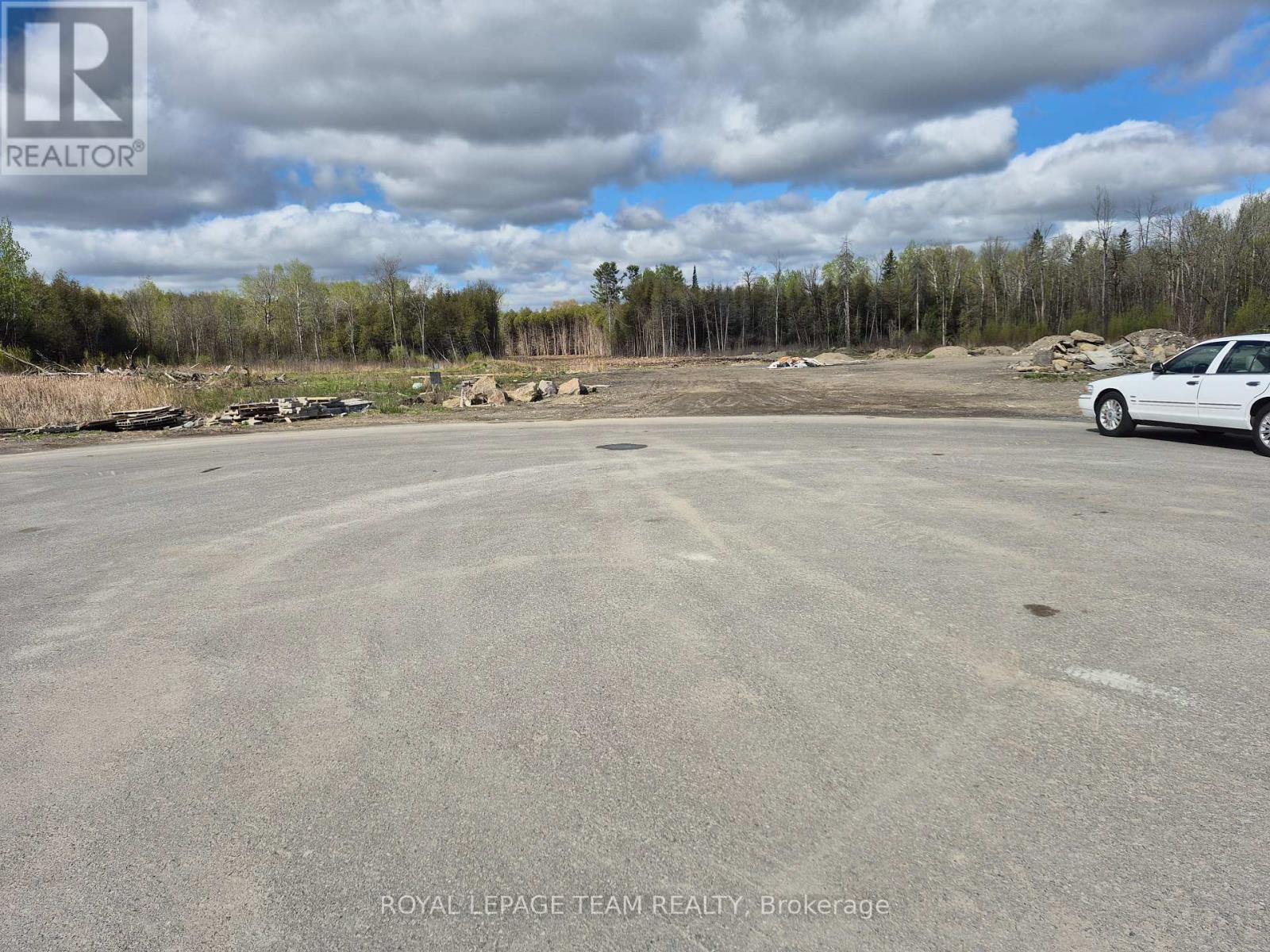 Lot 20 Ginger Crescent W Property Photo 6