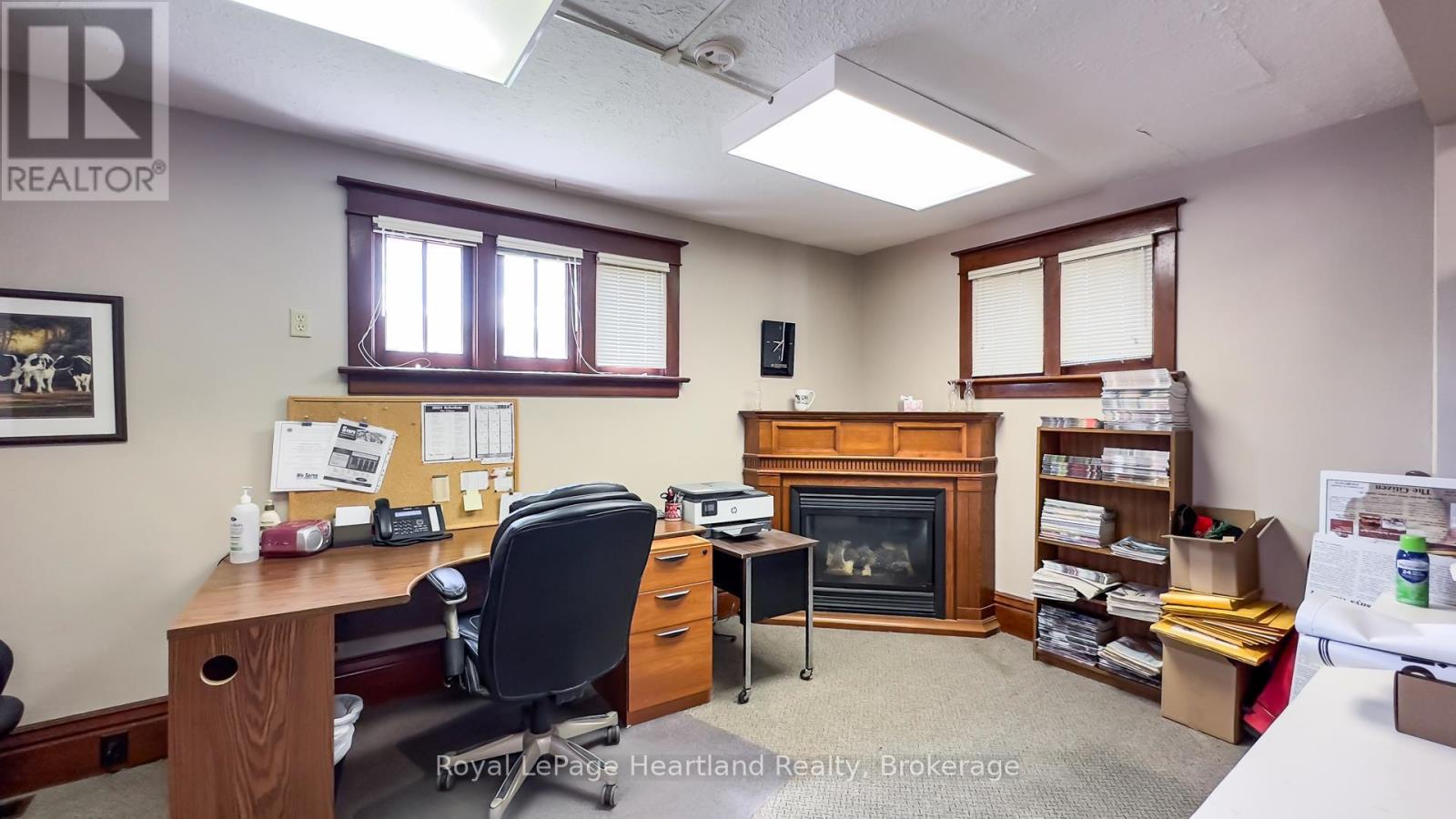 401 Queen Street Property Photo 27