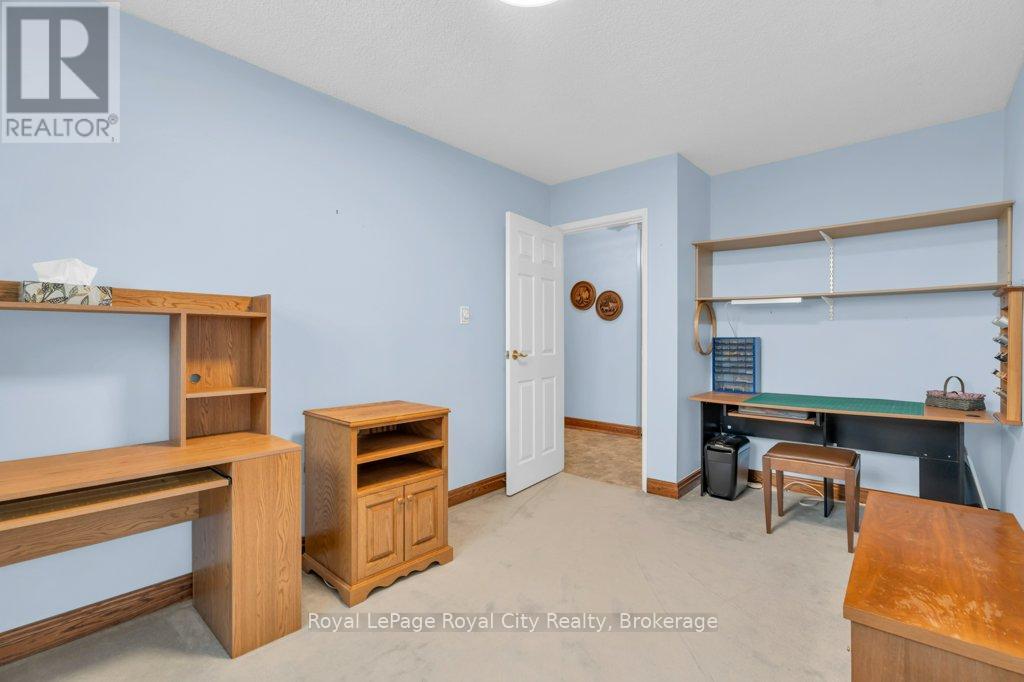 614 - 19 Woodlawn Road E Property Photo 16