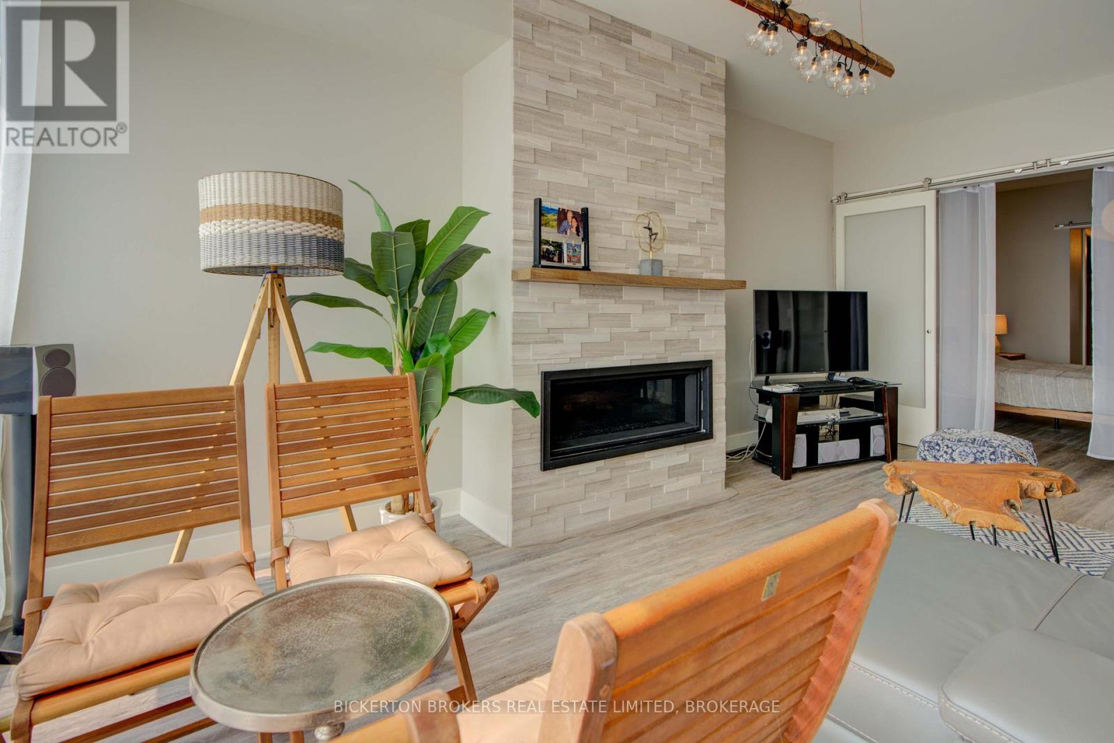 406 - 130 Water Street Property Photo 23