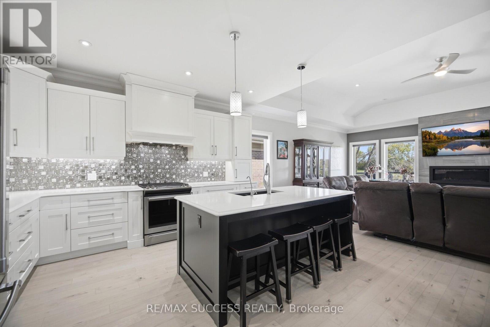 128 St. Michael's Street Property Photo 12