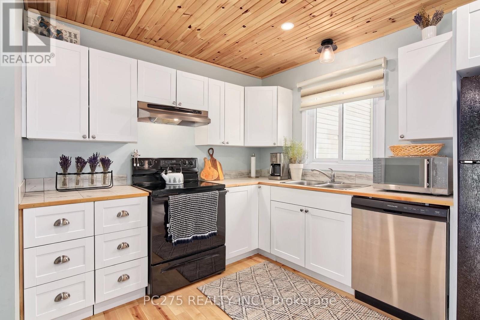 24 - 301 CARLOW ROAD Property Photo 1