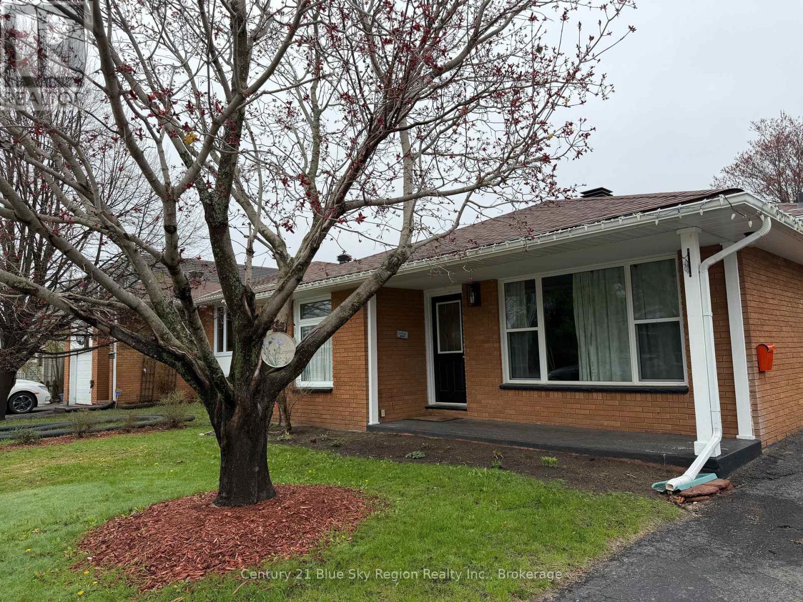 14 Marshall Park Drive Property Photo 1