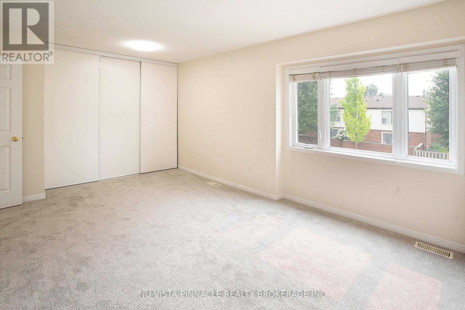 18 - 780 Fanshawe Park Road E Property Photo 19