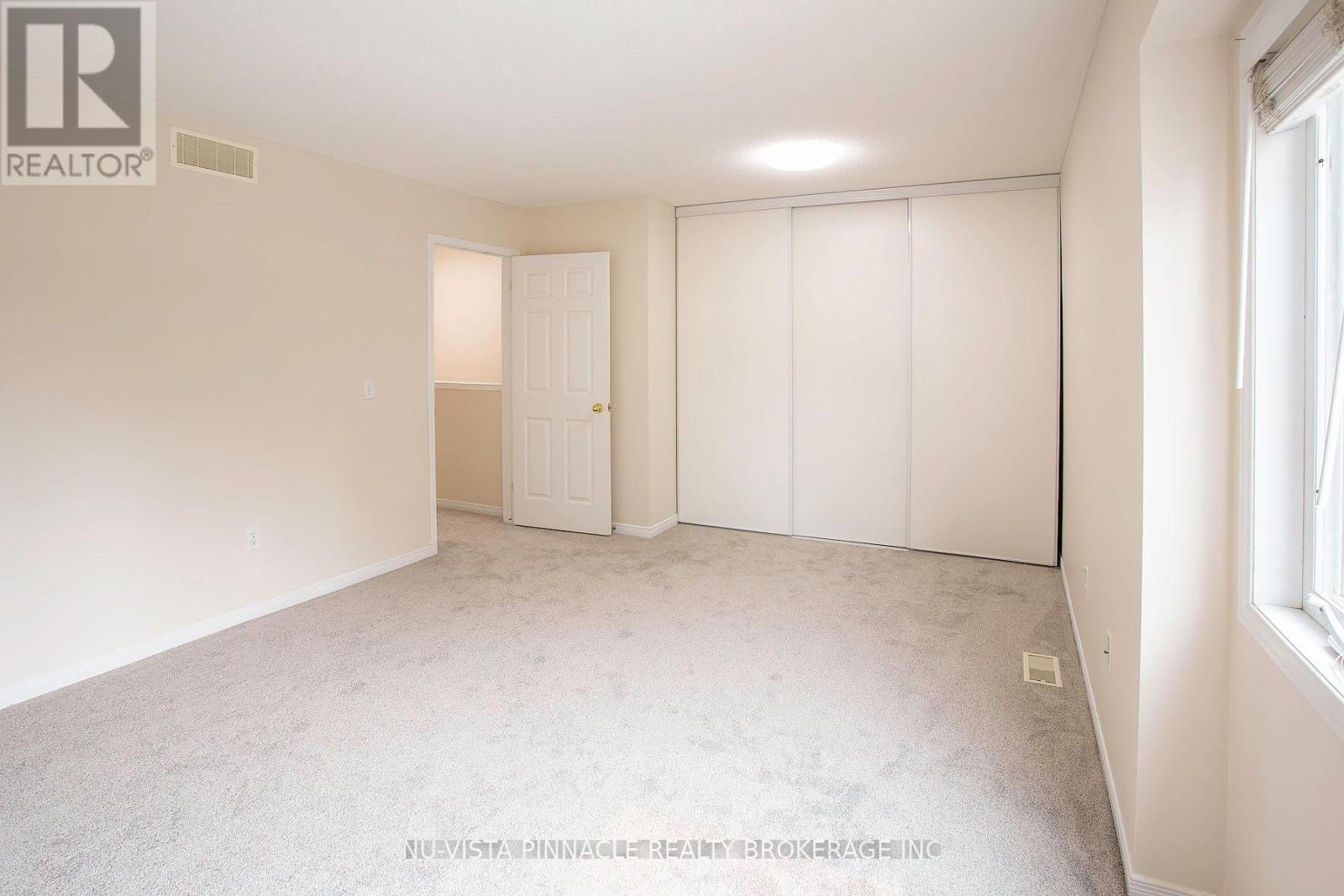 18 - 780 Fanshawe Park Road E Property Photo 20