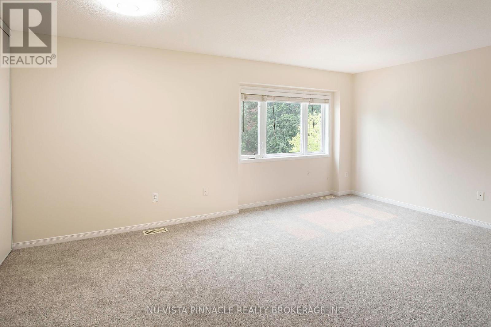 18 - 780 Fanshawe Park Road E Property Photo 21