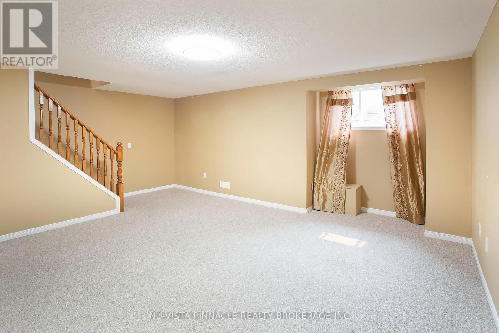 18 - 780 Fanshawe Park Road E Property Photo 30