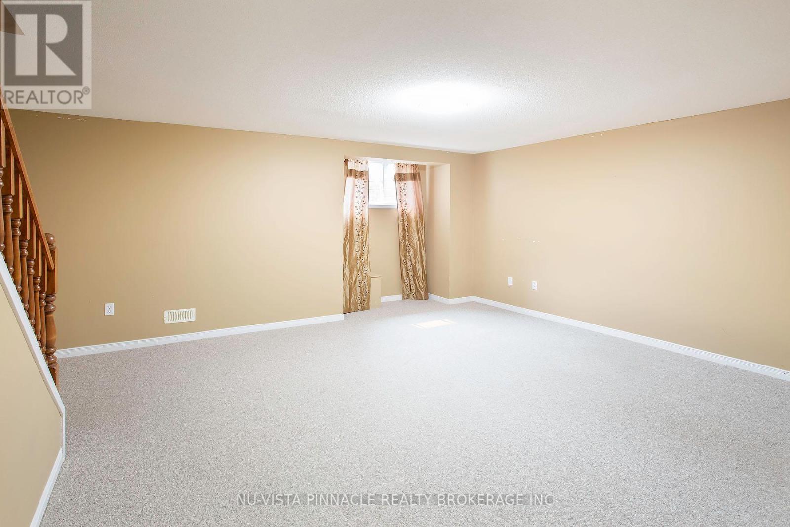 18 - 780 Fanshawe Park Road E Property Photo 31