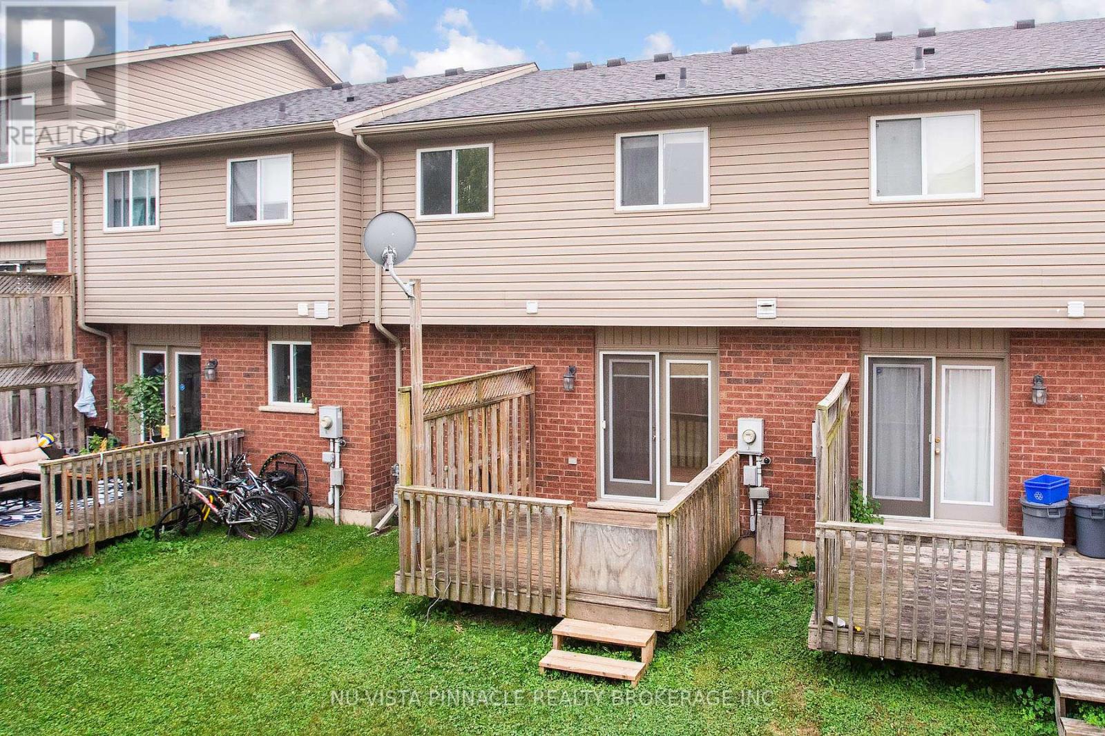 18 - 780 Fanshawe Park Road E Property Photo 38