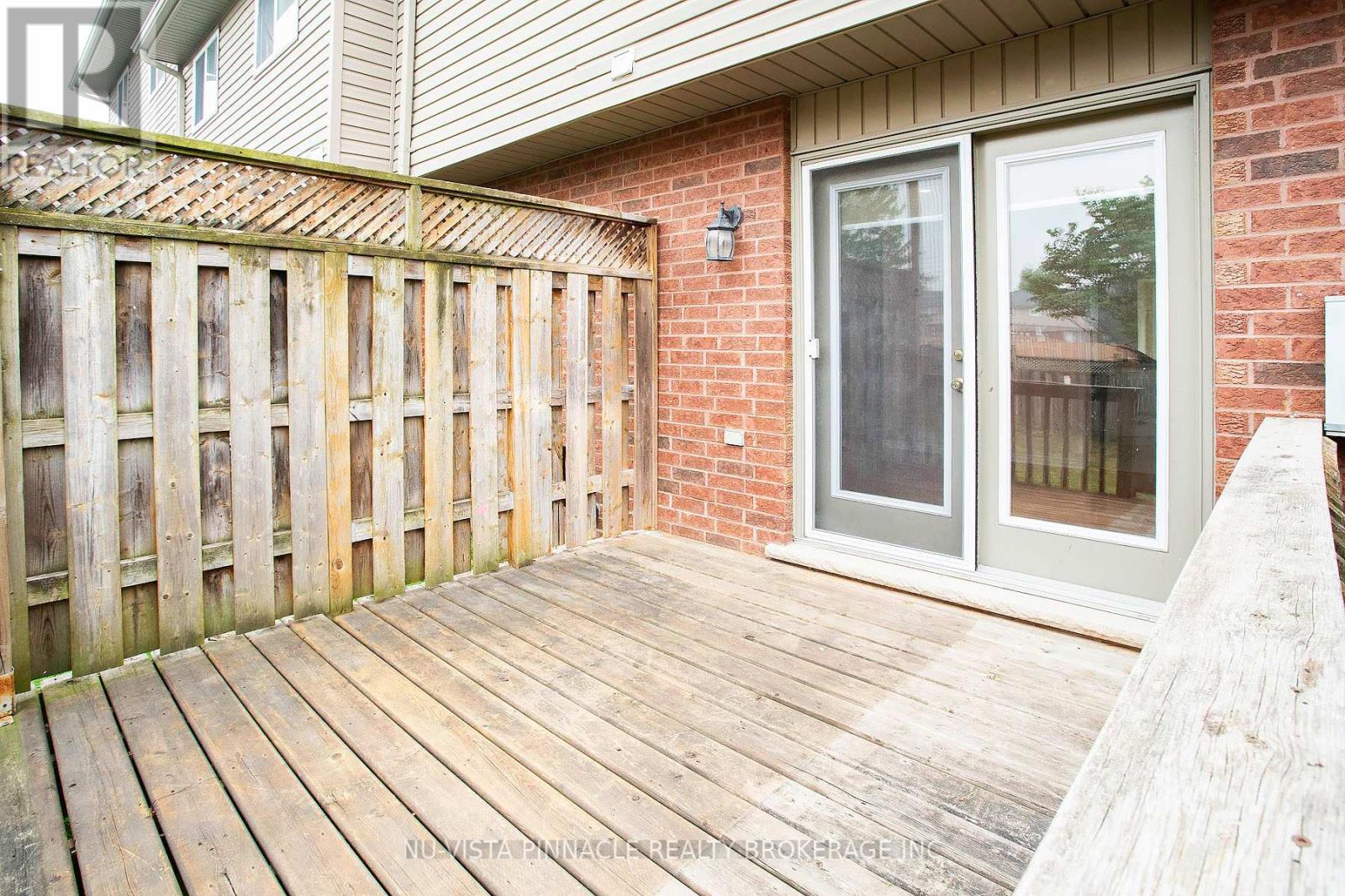 18 - 780 Fanshawe Park Road E Property Photo 39