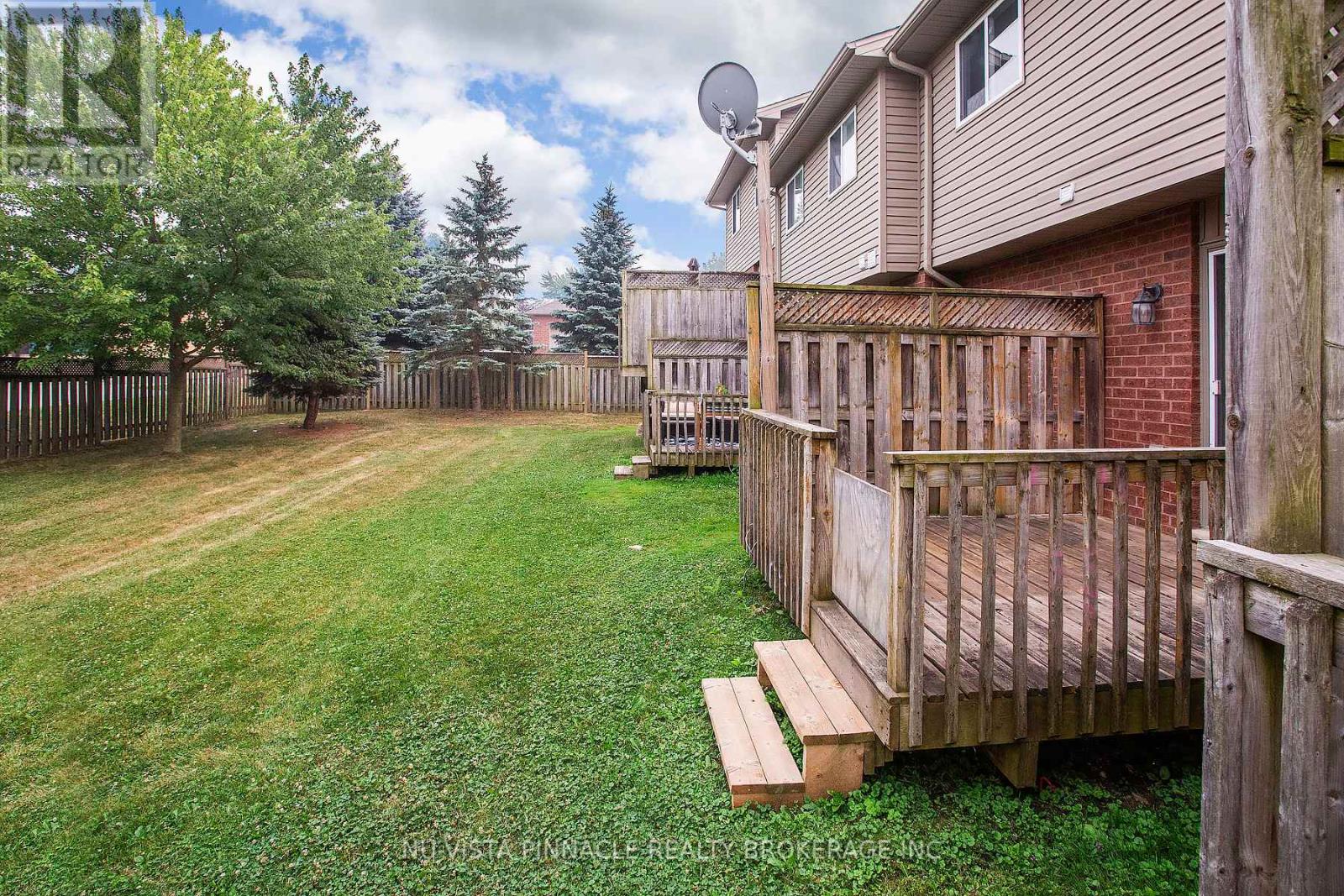 18 - 780 Fanshawe Park Road E Property Photo 41